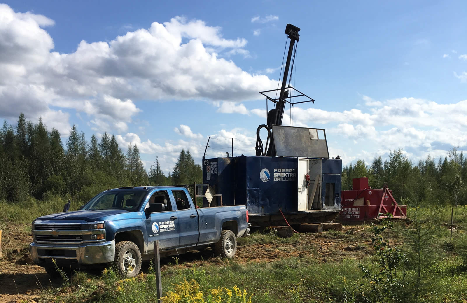 Minière Monarch recoupe une importante minéralisation aurifère à 1 km au sud du gîte McKenzie Break