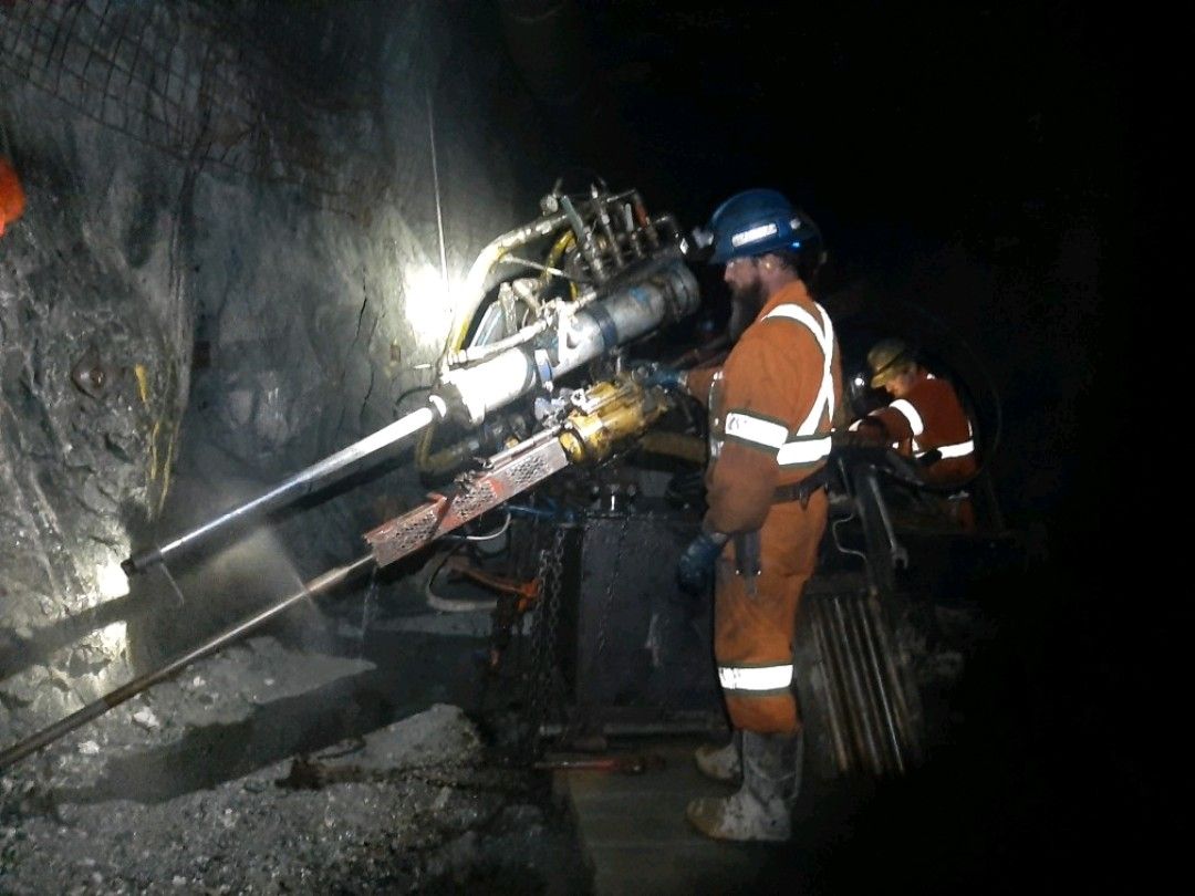 Monarch confirme la continuité des zones à haute teneur en profondeur sur sa propriété Beaufor, recoupant 56,91 g/t au sur 0,7 m (2,30 pi), 21,6 g/t au sur 1,8 m (5,85 pi) et 24,5 g/t au sur 0,5 m (1,64 pi)