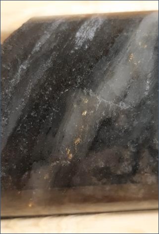 Monarch continue de recouper des intersections à haute teneur en or sur McKenzie Break