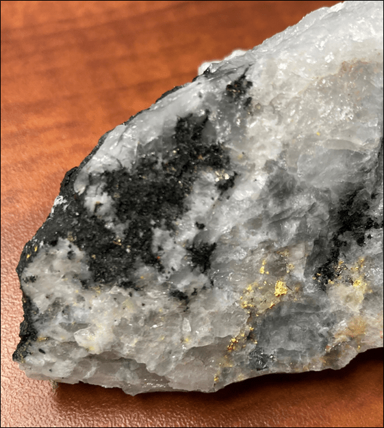 Monarch annonce des résultats de forage à haute teneur à Beaufor confirmant le prolongement des zones W et 140 en profondeur